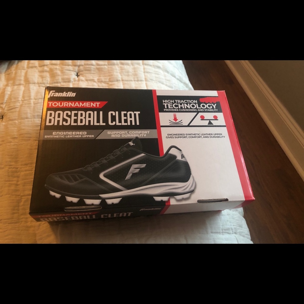 Baseball cleats youth sz 2